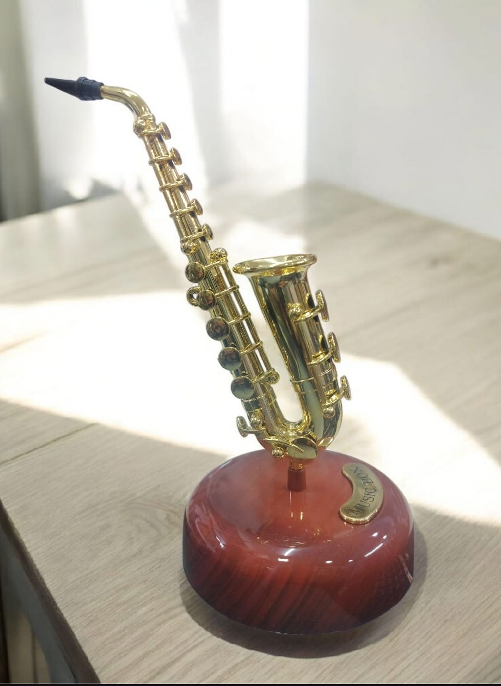 saxophone music box show piece