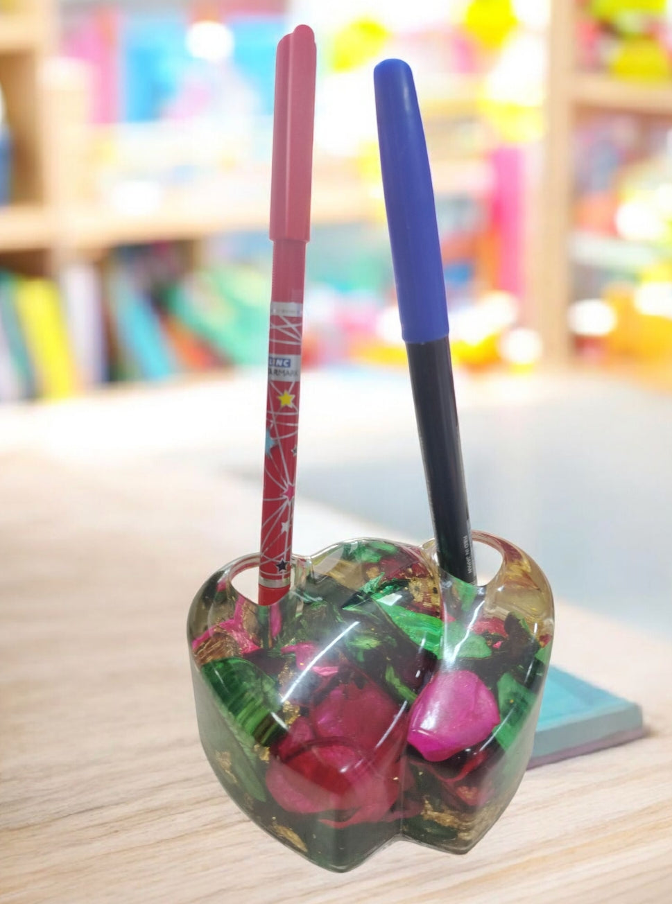 Valantine pen stand paper weight