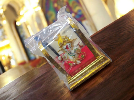 Ganesh idol with box 3 inchs